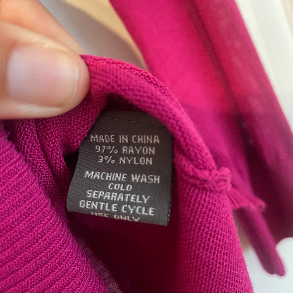 Vince Camuto Raspberry Colored Sweater - Picture 4 of 7